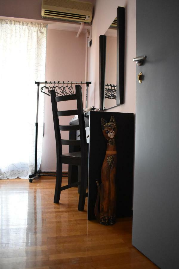 Katzen Room By The Metro アテネ エクステリア 写真